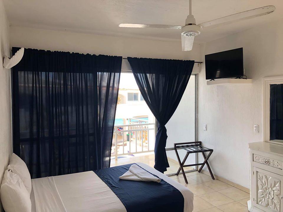 Hotel Bagasi 曼萨尼约 外观 照片