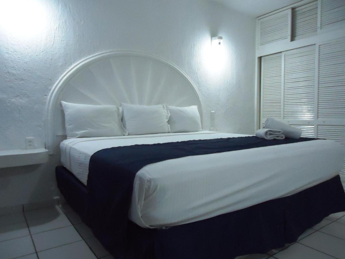 Hotel Bagasi 曼萨尼约 外观 照片